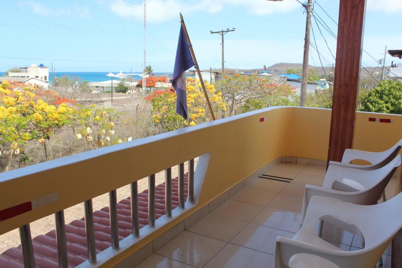 Hostal Romy Puerto Baquerizo Moreno Exterior foto